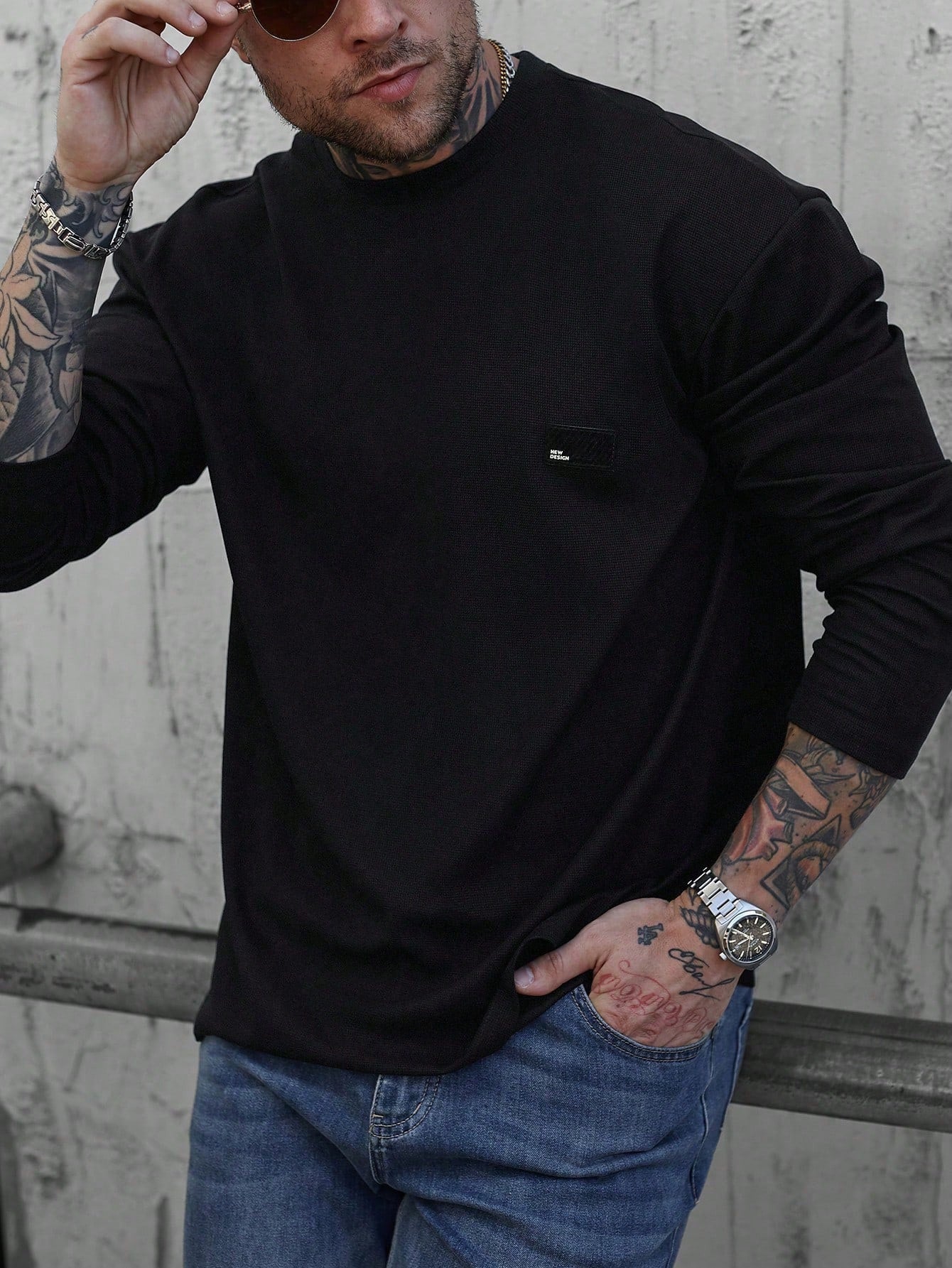 Camiseta CasualCool Black Retro Manga Longa