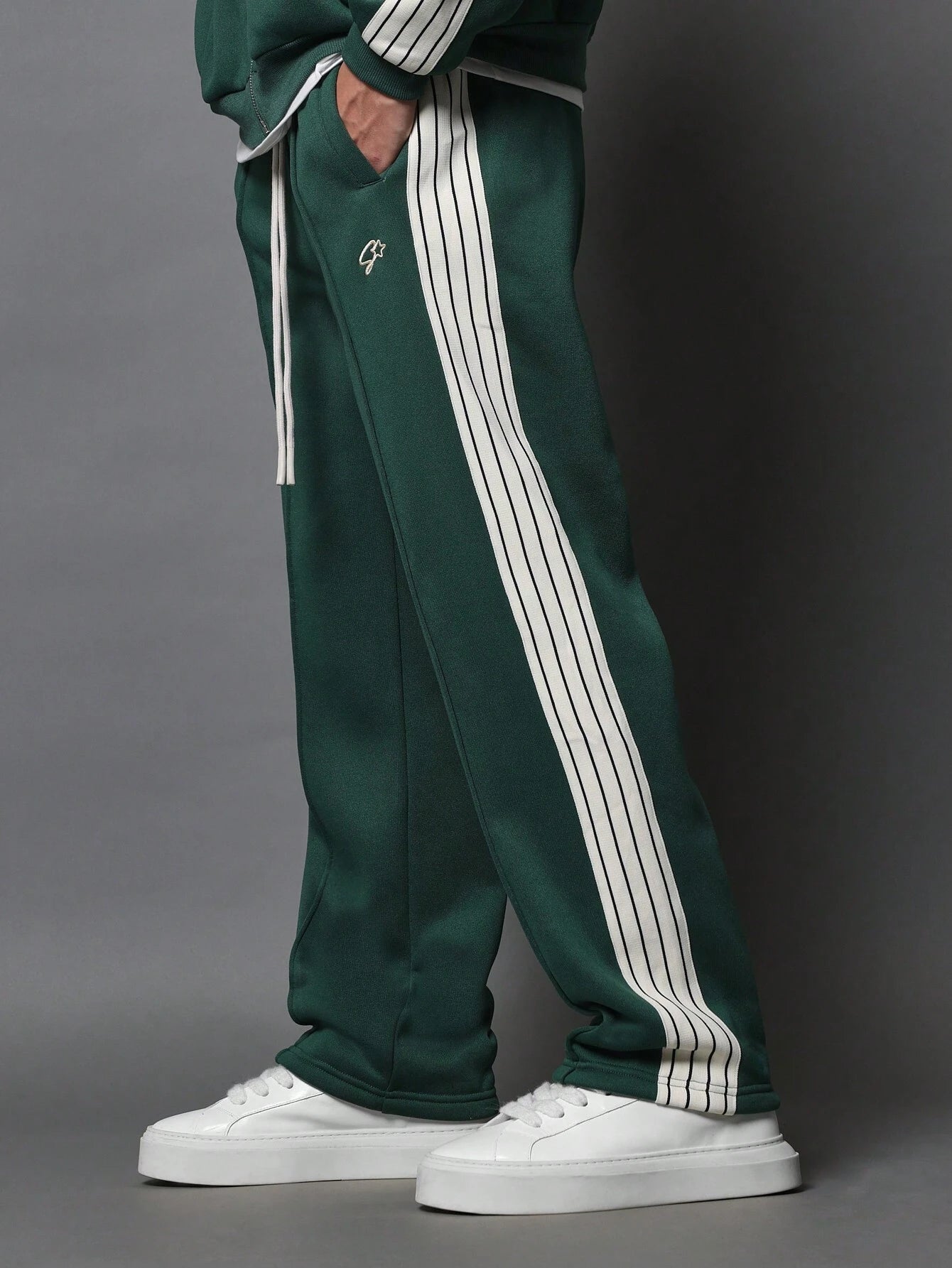 Conjunto SMWN Vintage Varsity Track Co-Ord