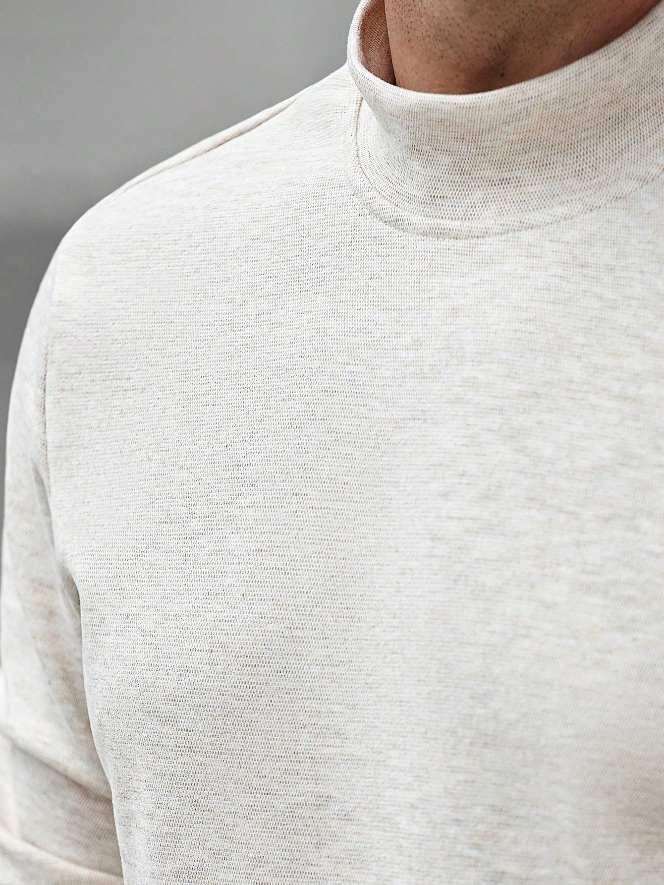 Camiseta CasualCool Luxury de Manga Longa com Gola em Pé