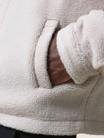 Jaqueta Caixa Abotoada em Tecido Borg