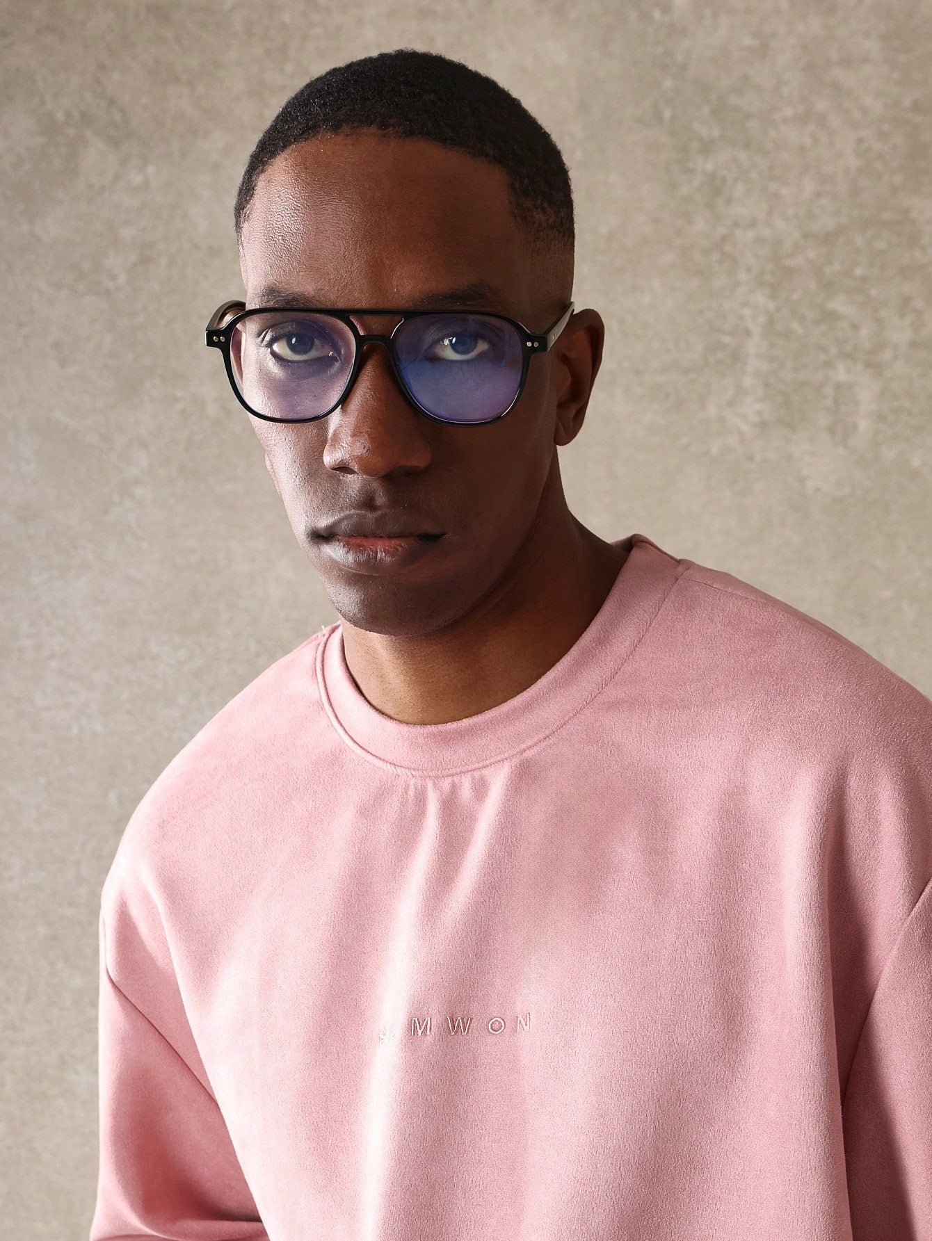 Camiseta em Camurça Bordado 9