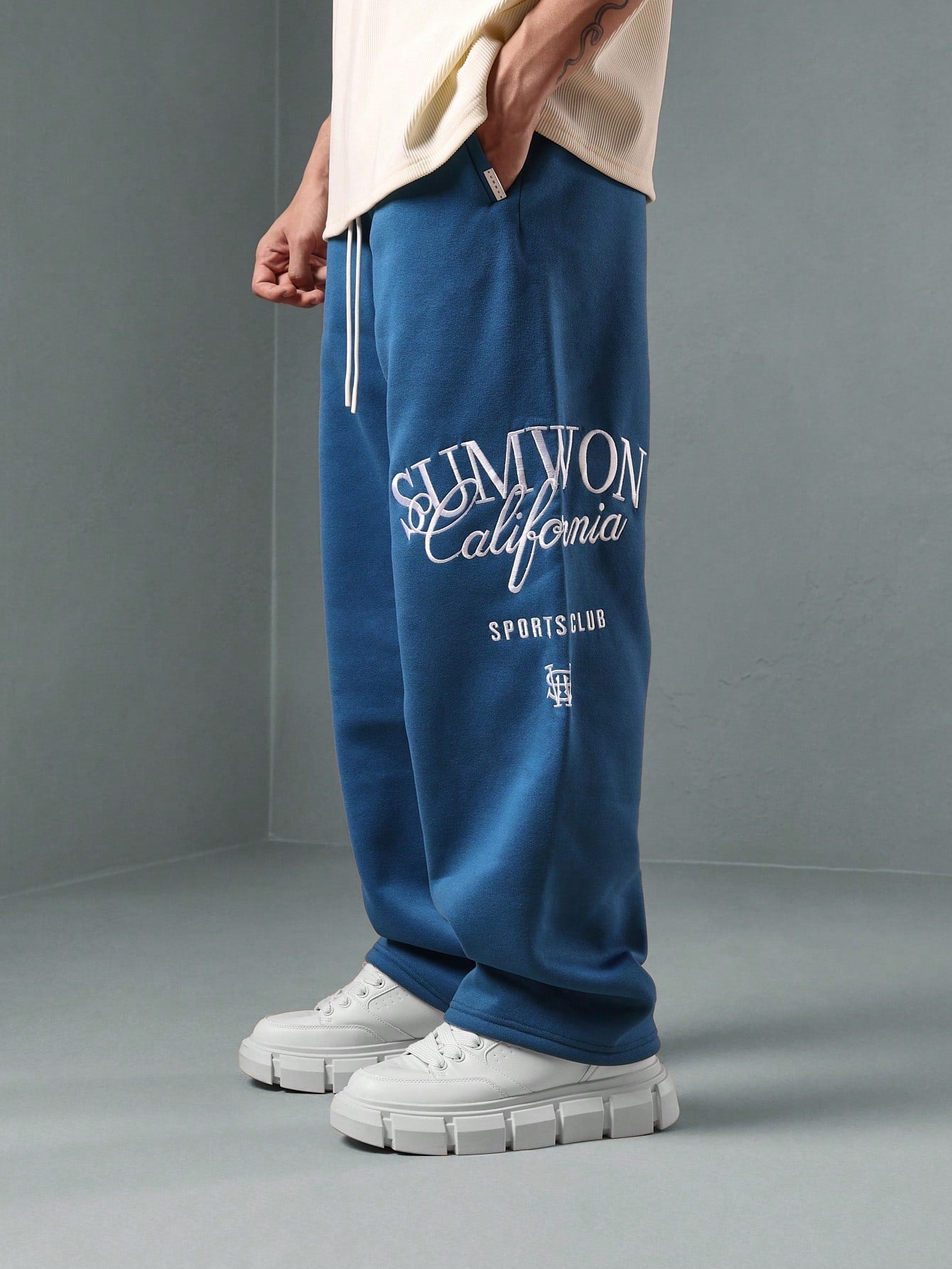 Calça de Moletom Califa