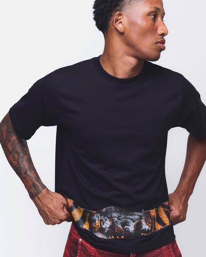 CAMISETA CINTO DE CAÇA PRETA