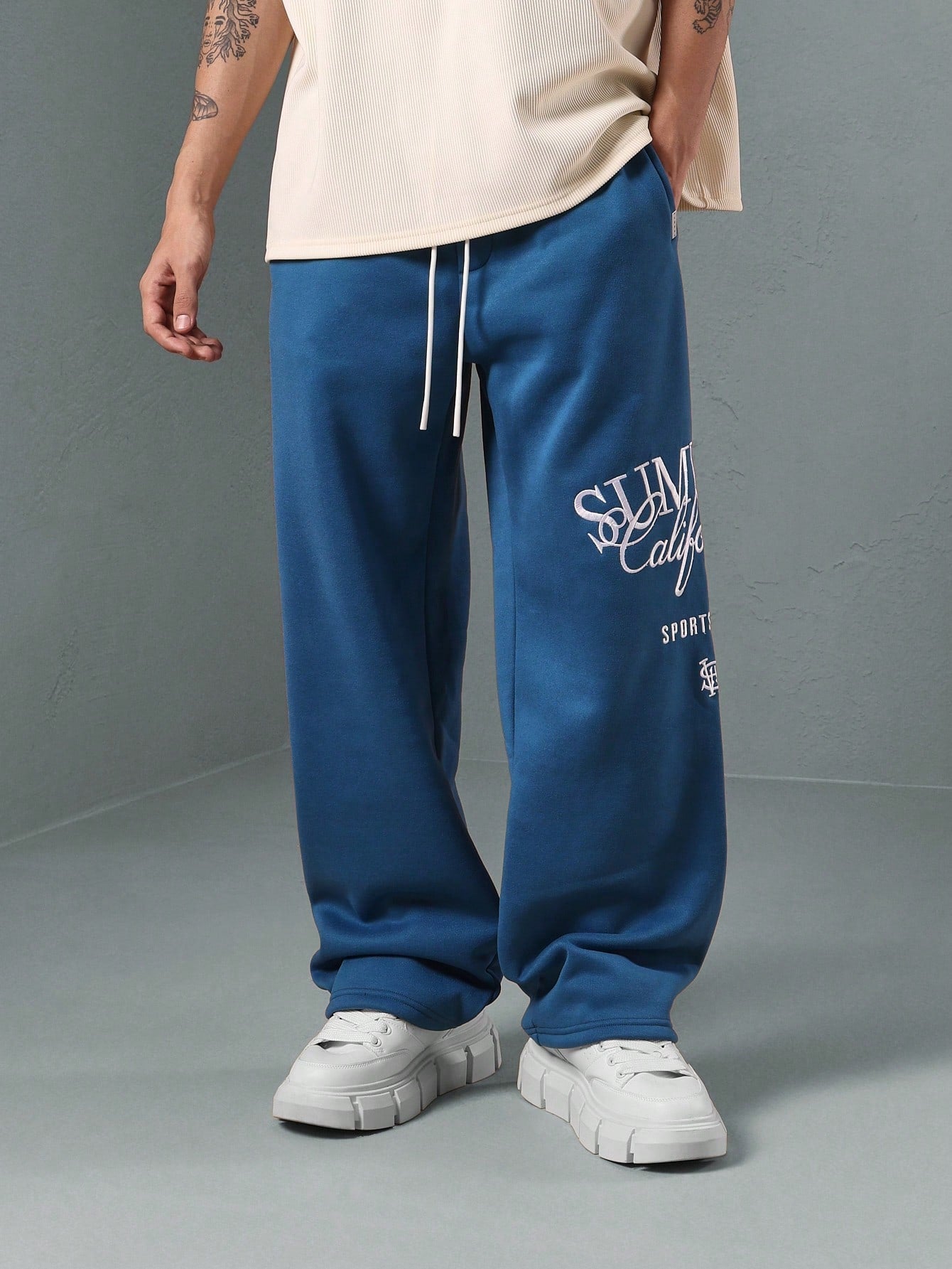 Calça de Moletom Califa