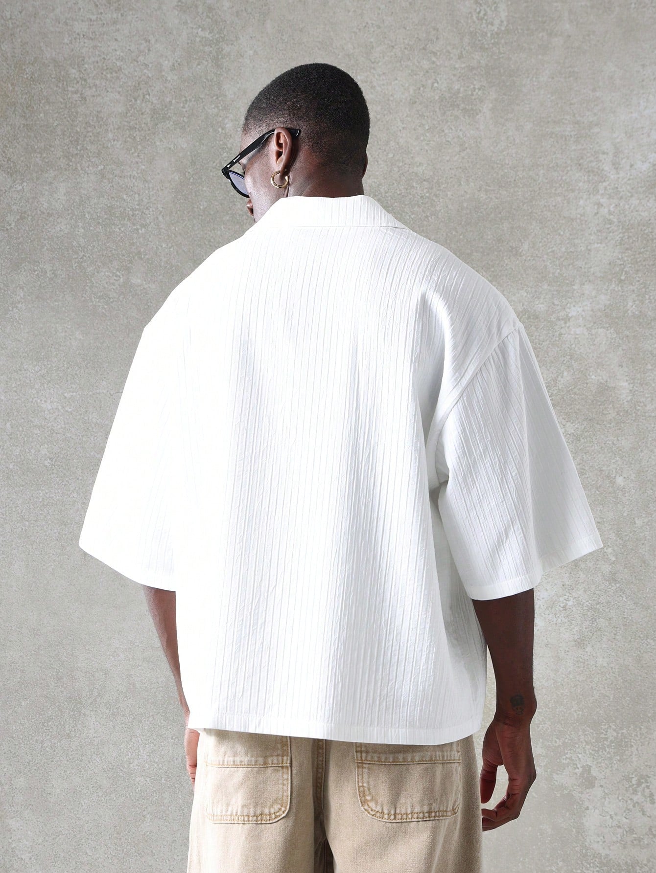 Camisa com Colarinho Revere Estilo Boxy