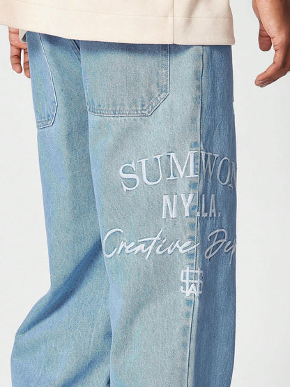 Calça Denim reta com bordado