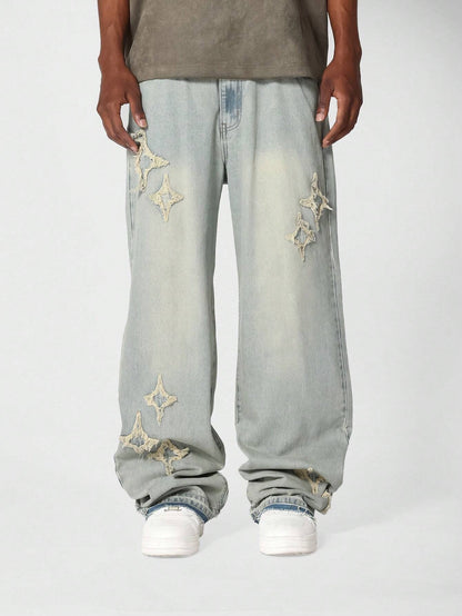 Calça Denim Solto com Aplicação Stars