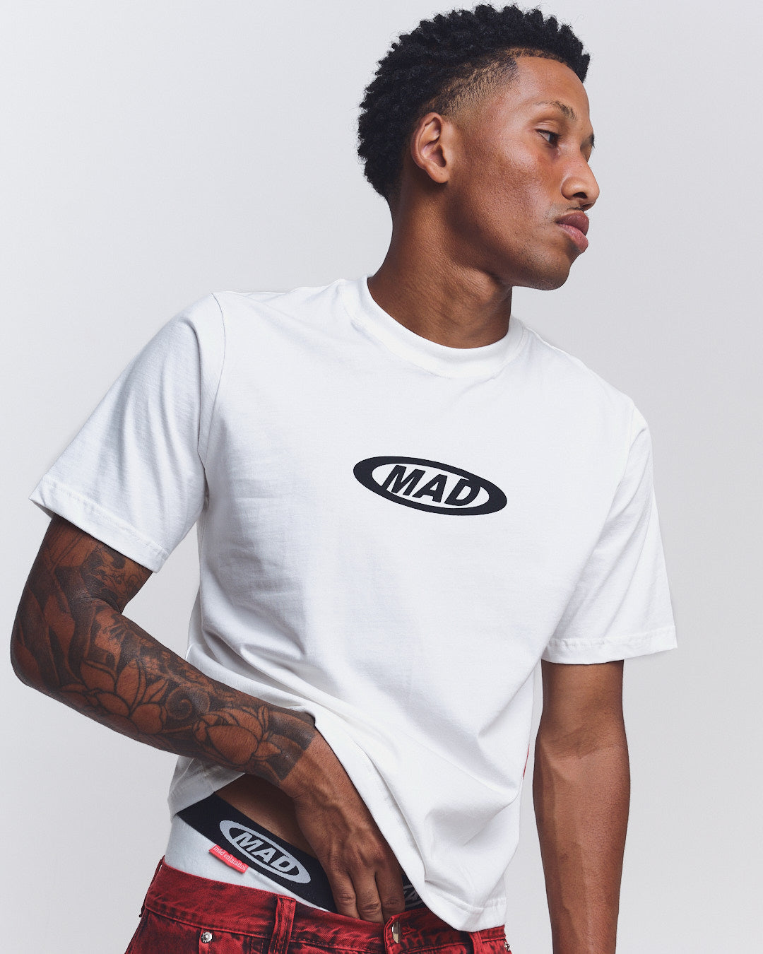 CAMISETA MAD LOGO OFF WHITE